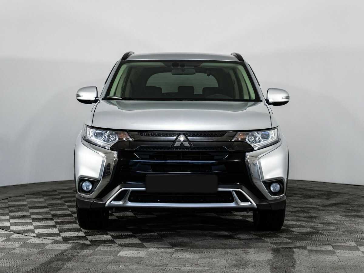 Mitsubishi Outlander 2021 года с пробегом. Фото: #1