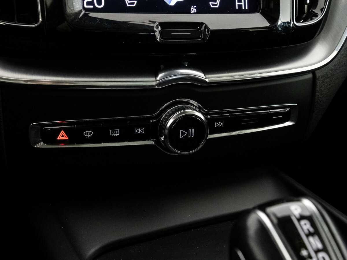 Volvo XC60 2019 года с пробегом. Фото: #12