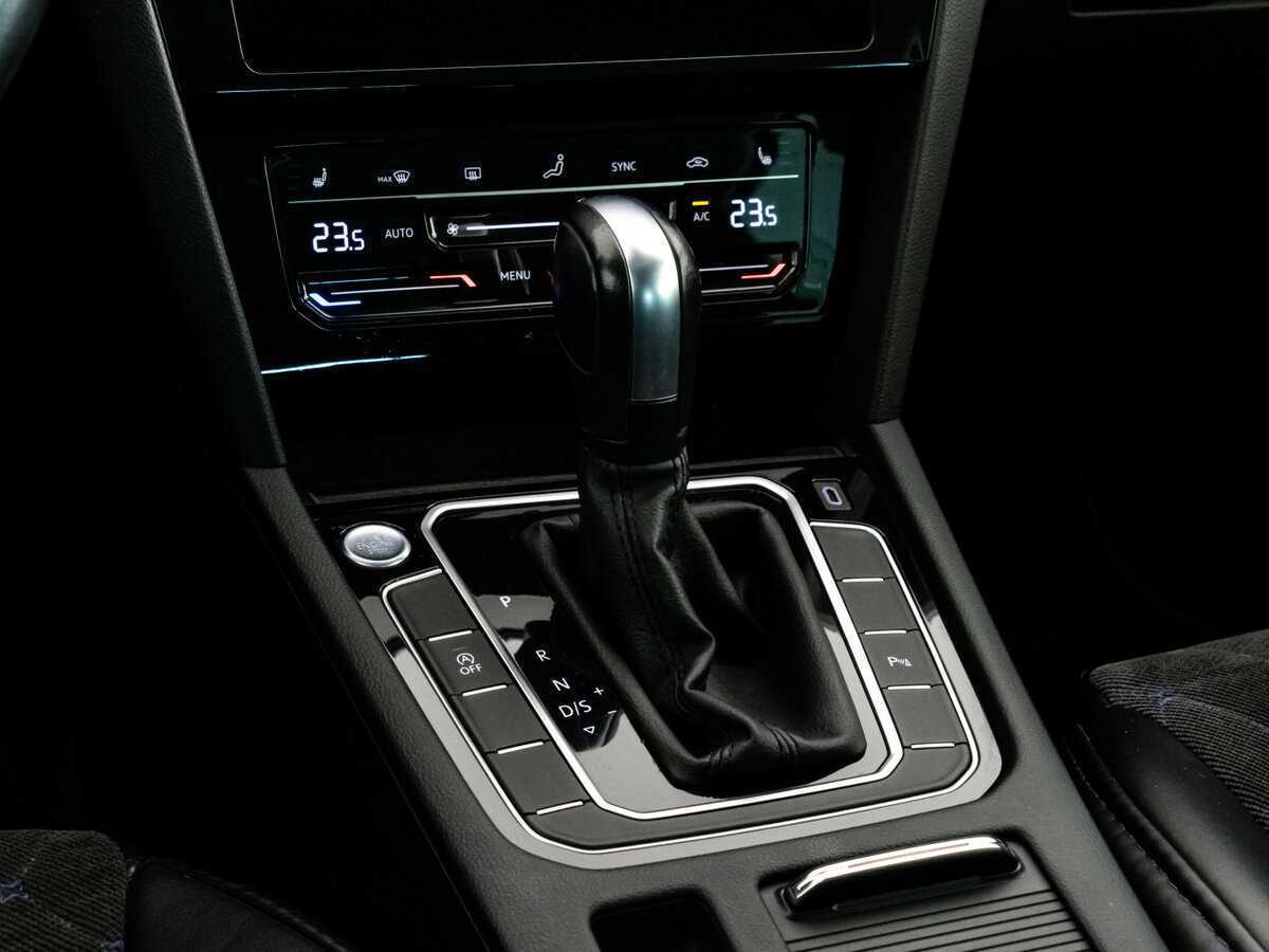 Volkswagen Passat 2020 года с пробегом. Фото: #12