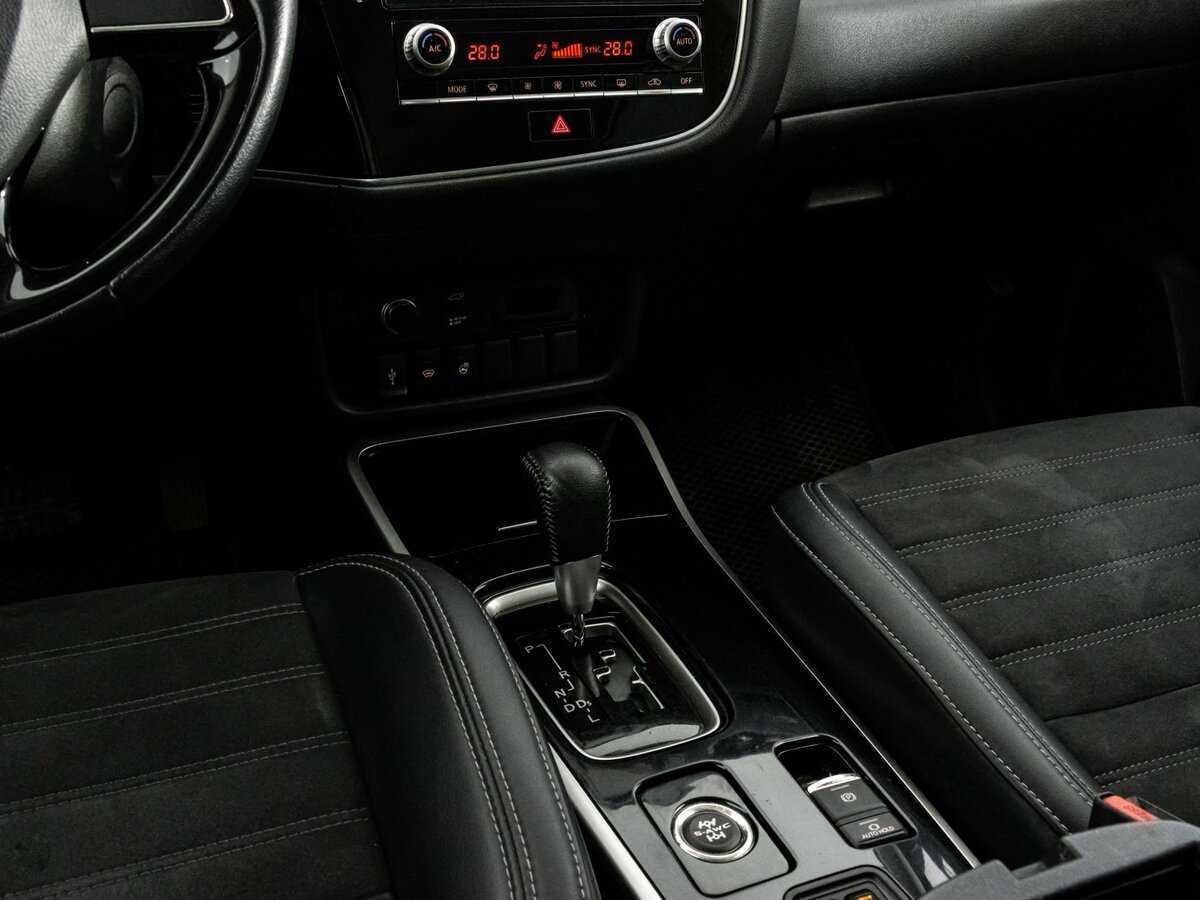 Mitsubishi Outlander 2021 года с пробегом. Фото: #12