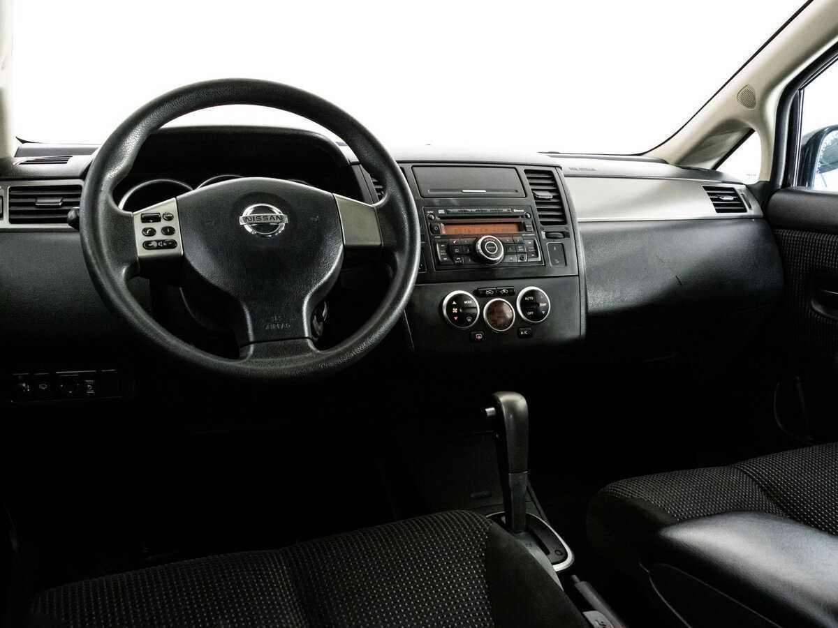 Nissan Tiida 2011 года с пробегом. Фото: #8