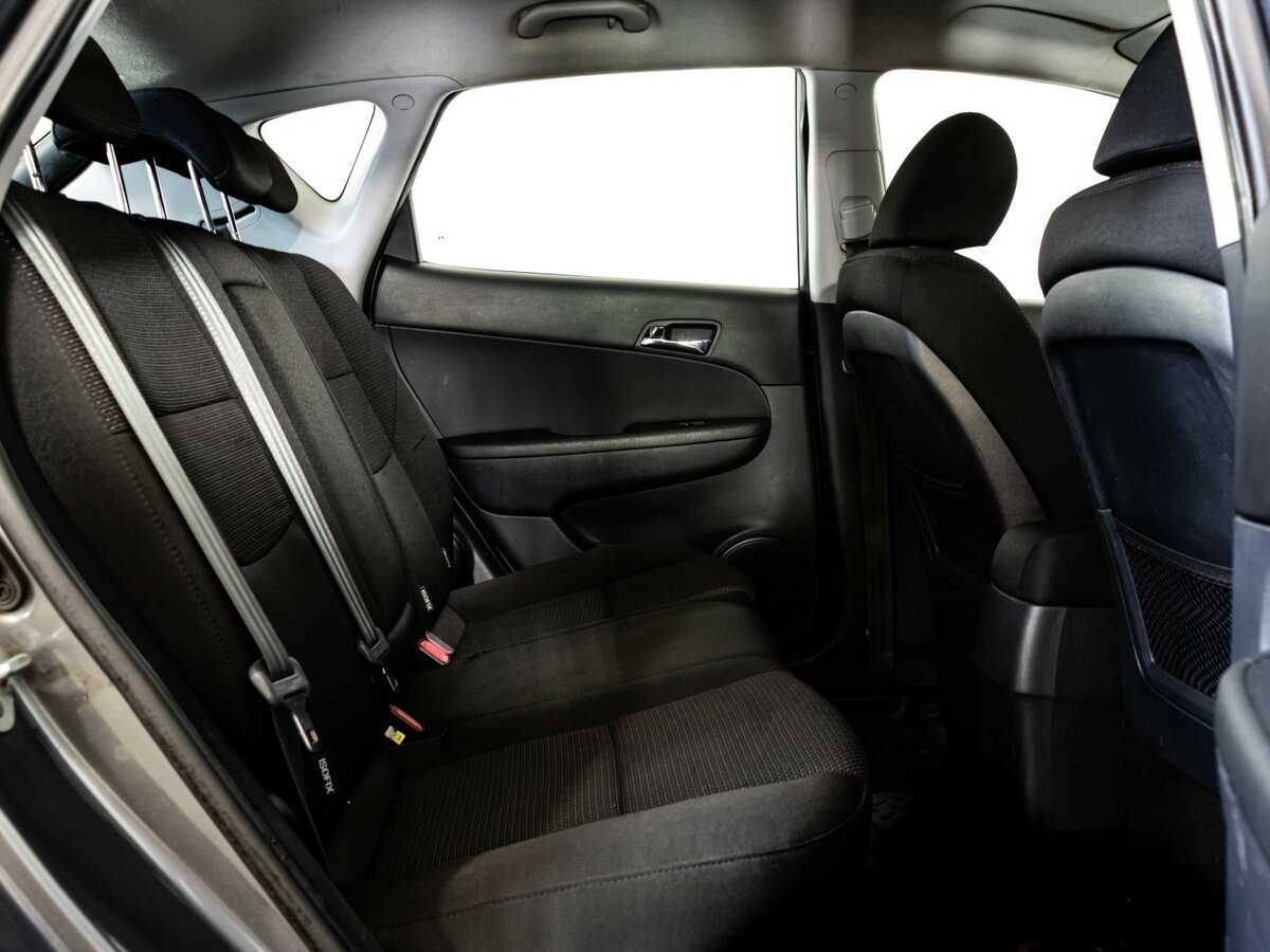 Hyundai i30 2009 года с пробегом. Фото: #10