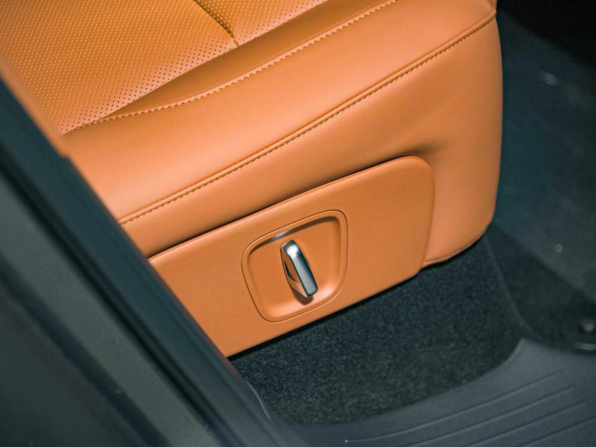 LiXiang L6 2024 года с пробегом. Фото: #17