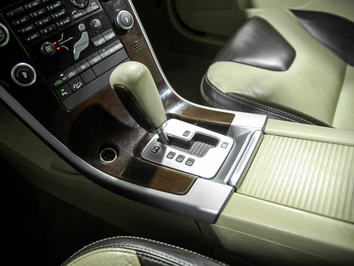 Volvo XC60 2010 года с пробегом. Фото: #9