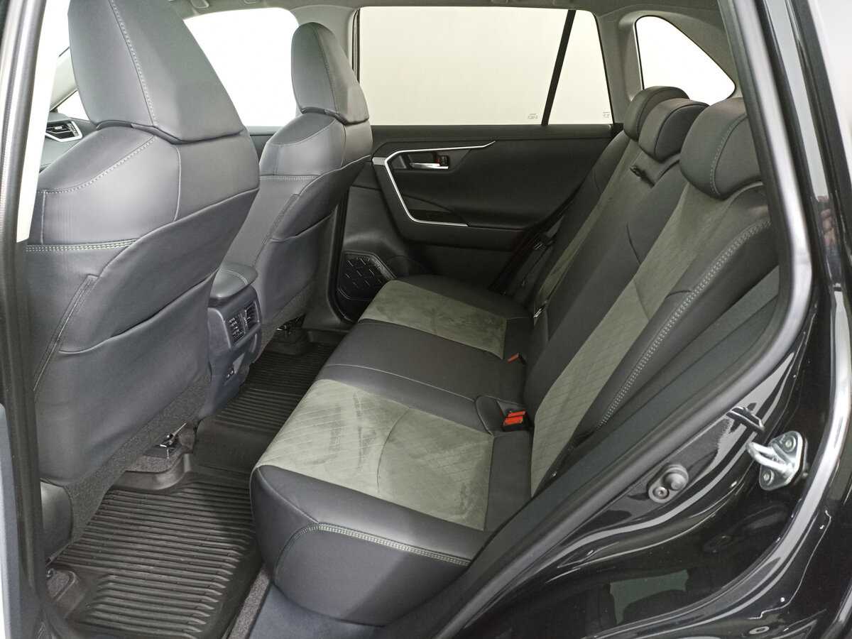 Toyota RAV4 2023 года с пробегом. Фото: #9