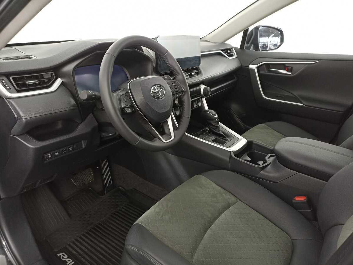 Toyota RAV4 2023 года с пробегом. Фото: #13