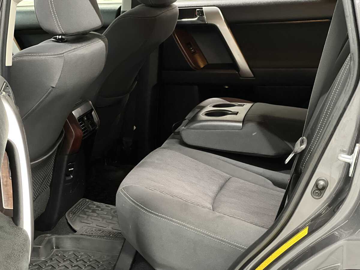 Toyota Land Cruiser Prado 2014 года с пробегом. Фото: #11