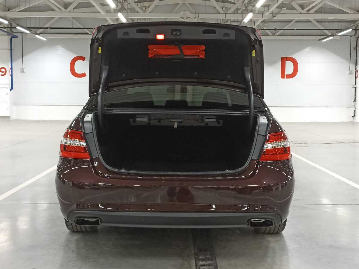 Mercedes-Benz E-Класс 2011 года с пробегом. Фото: #9