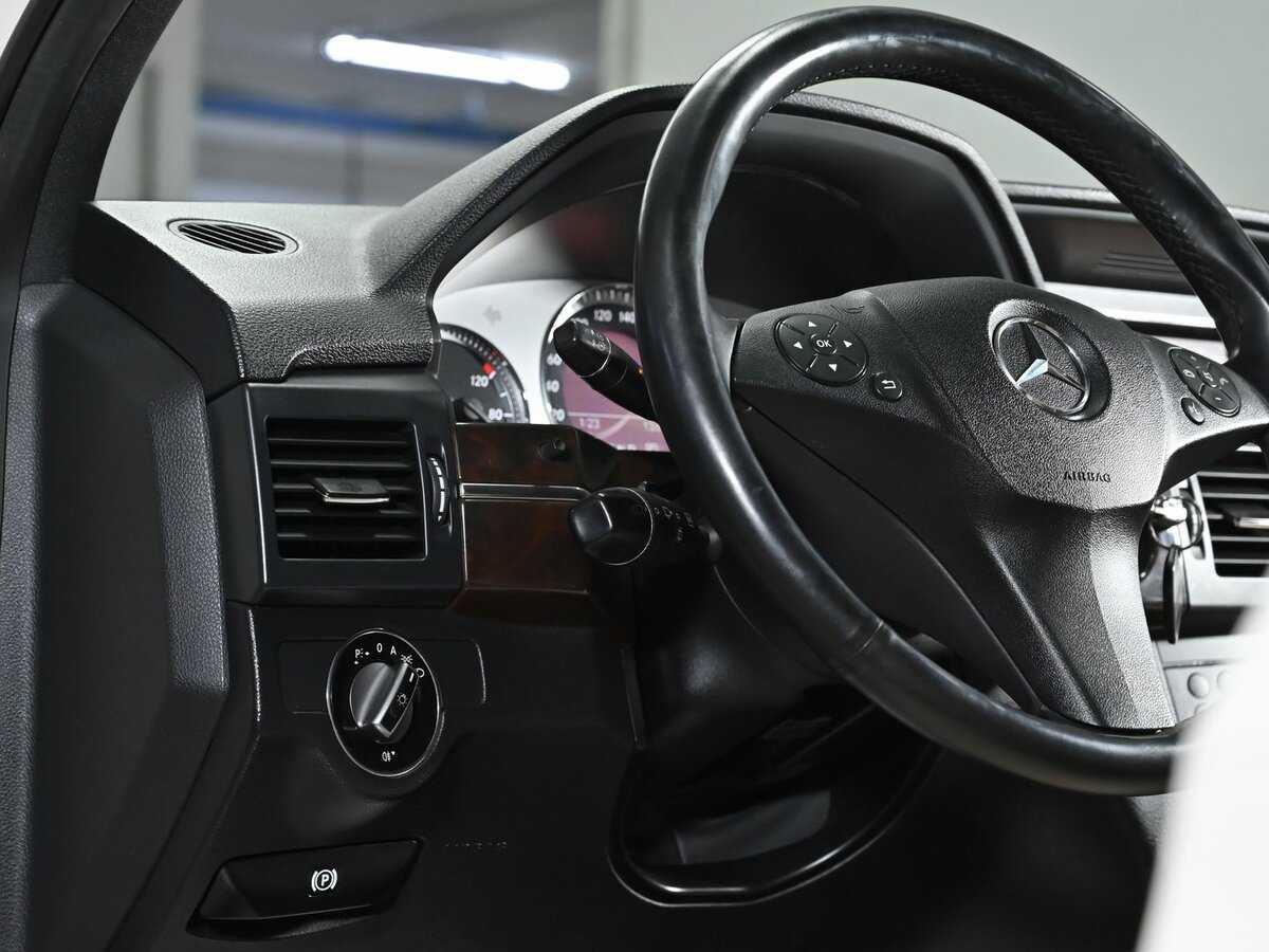 Mercedes-Benz GLK-Класс 2010 года с пробегом. Фото: #8