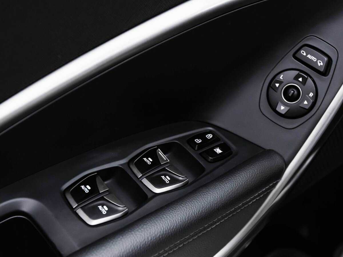 Hyundai Santa Fe 2018 года с пробегом. Фото: #6