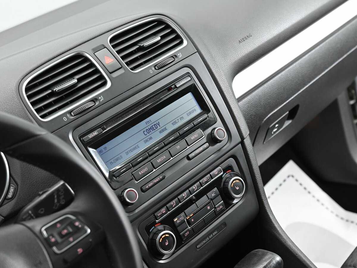 Volkswagen Golf 2010 года с пробегом. Фото: #9