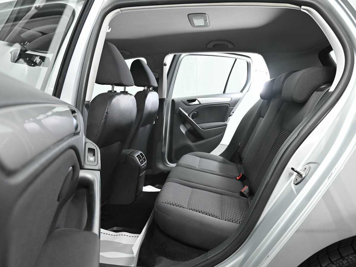 Volkswagen Golf 2010 года с пробегом. Фото: #12