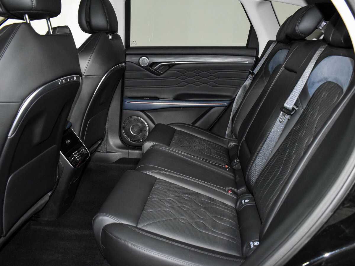 Voyah Free 2023 года с пробегом. Фото: #8