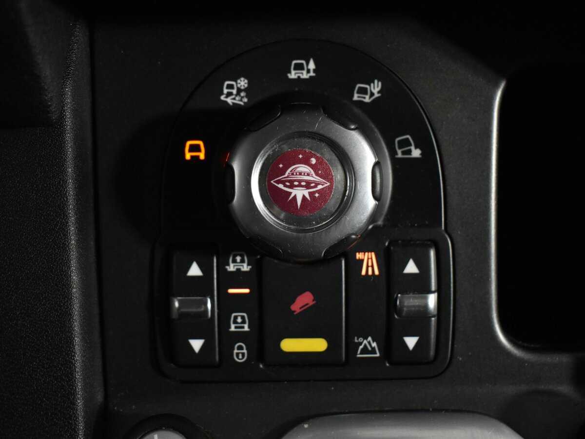 Land Rover Discovery 2011 года с пробегом. Фото: #13