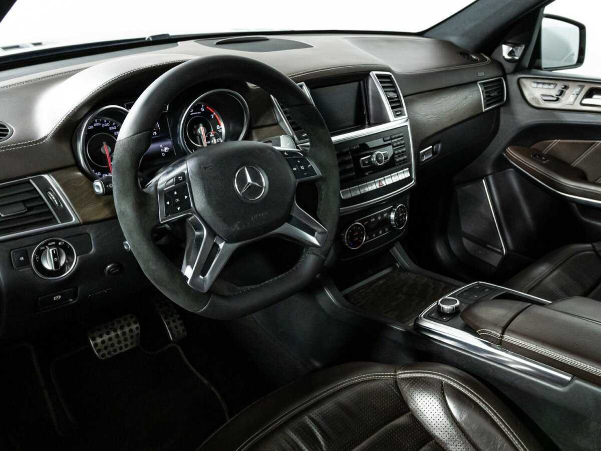 Mercedes-Benz GL-Класс AMG 2013 года с пробегом. Фото: #8