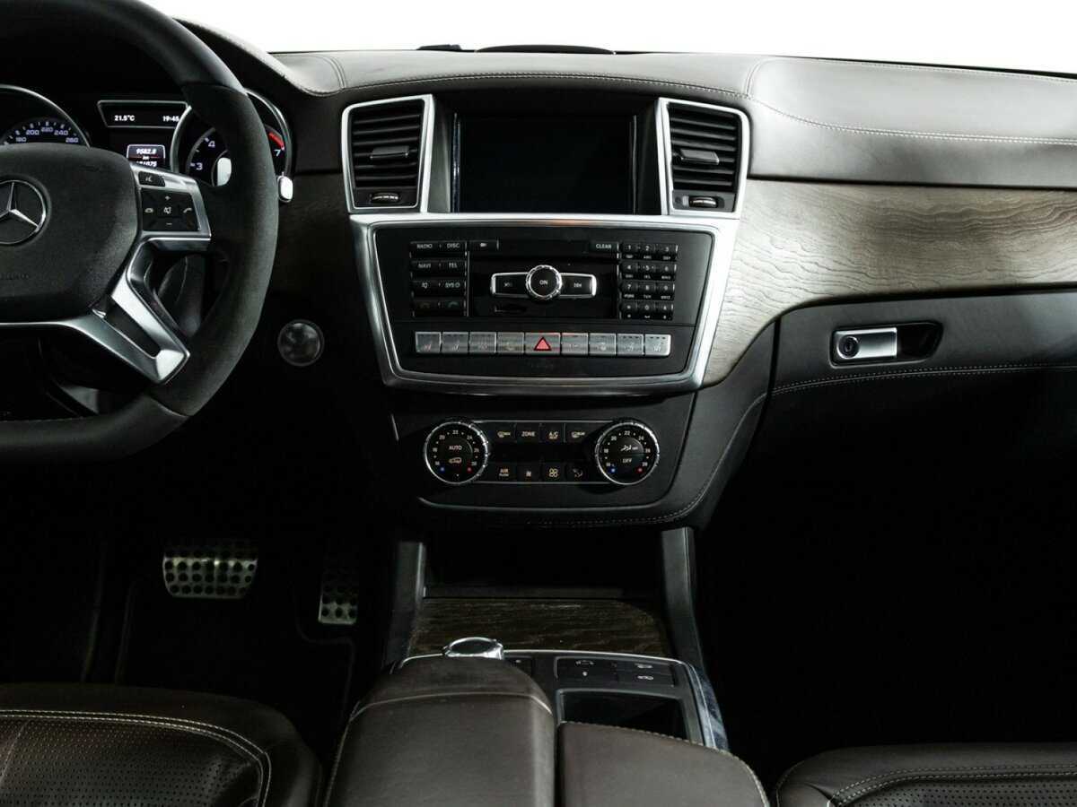 Mercedes-Benz GL-Класс AMG 2013 года с пробегом. Фото: #11