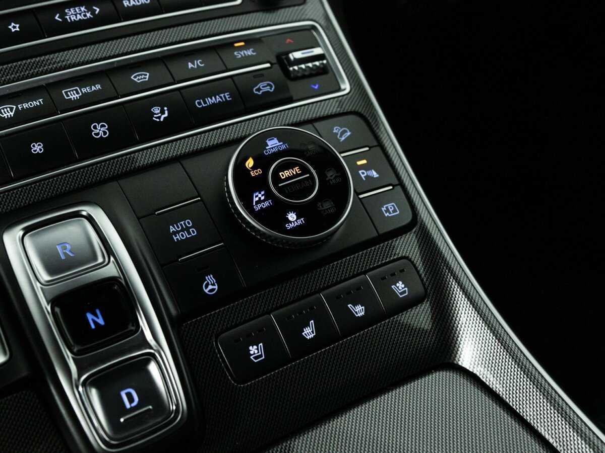 Hyundai Santa Fe 2021 года с пробегом. Фото: #22