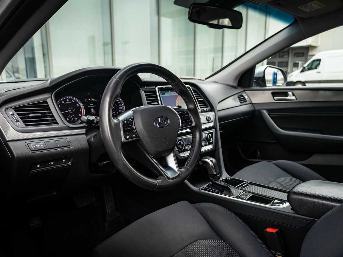 Hyundai Sonata 2018 года с пробегом. Фото: #12