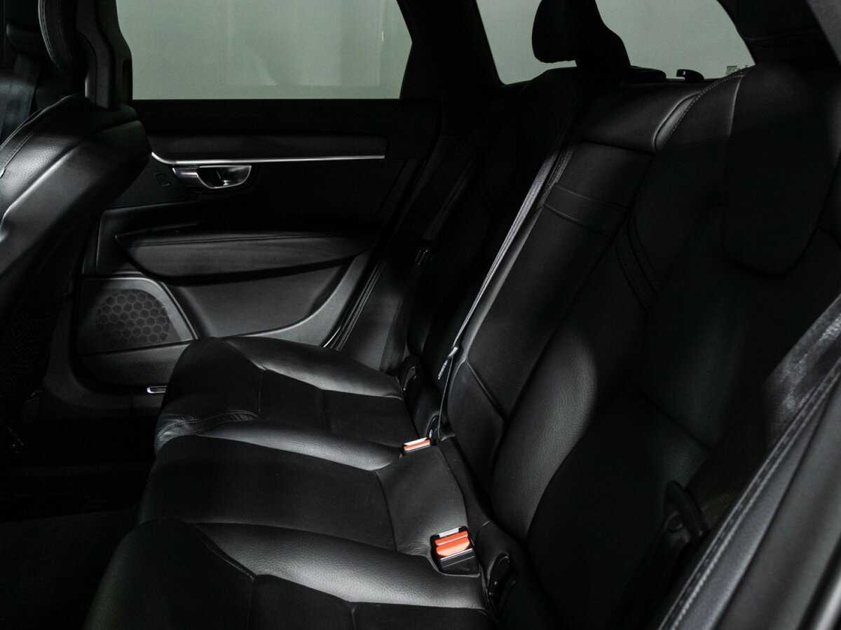 Volvo V90 Cross Country 2017 года с пробегом. Фото: #9