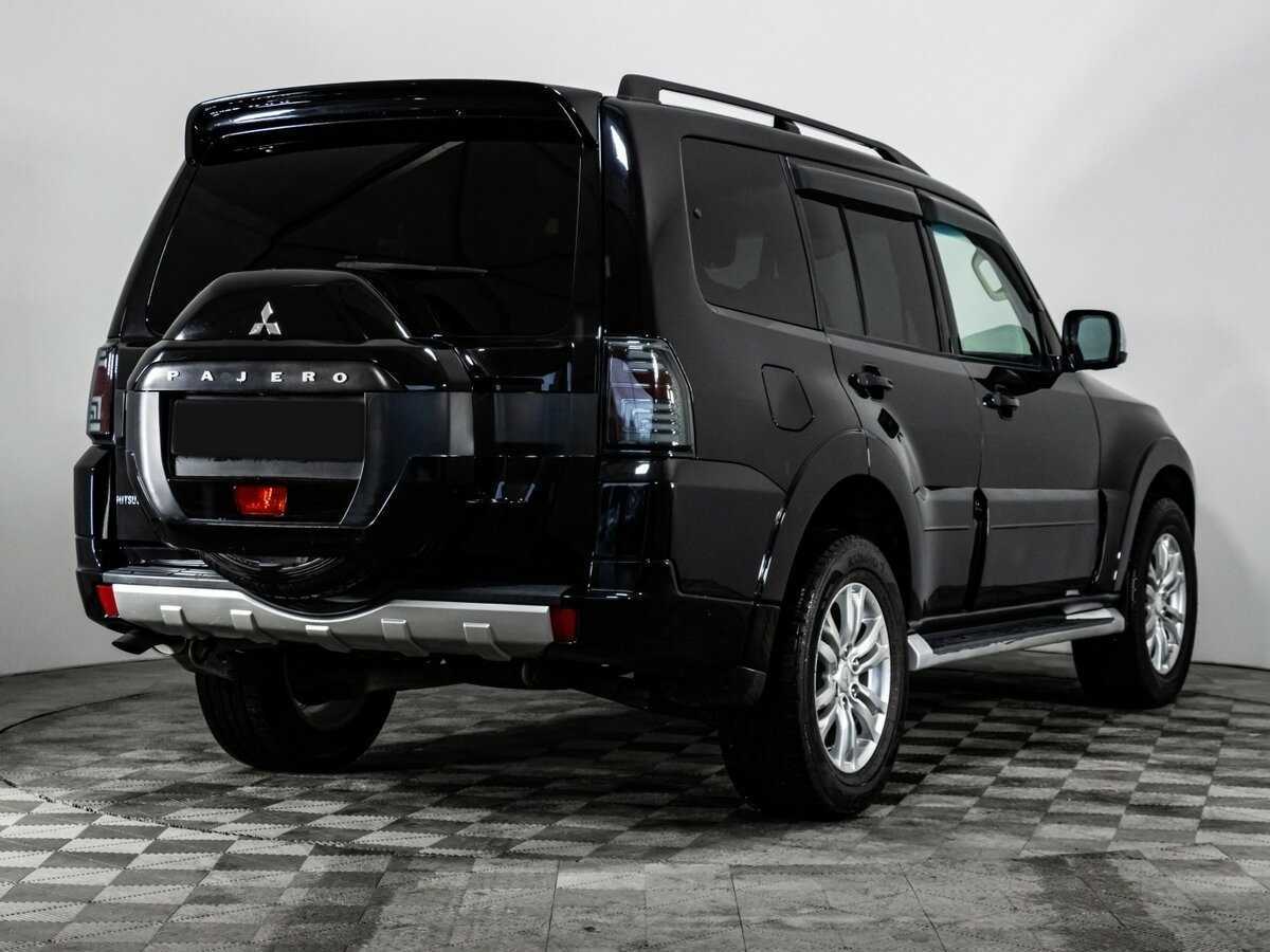 Mitsubishi Pajero 2014 года с пробегом. Фото: #3