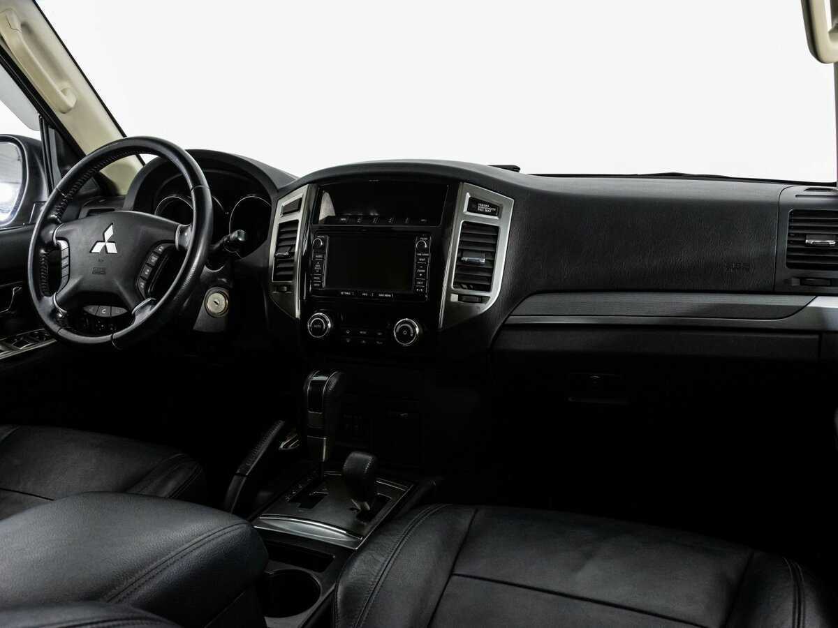 Mitsubishi Pajero 2014 года с пробегом. Фото: #6
