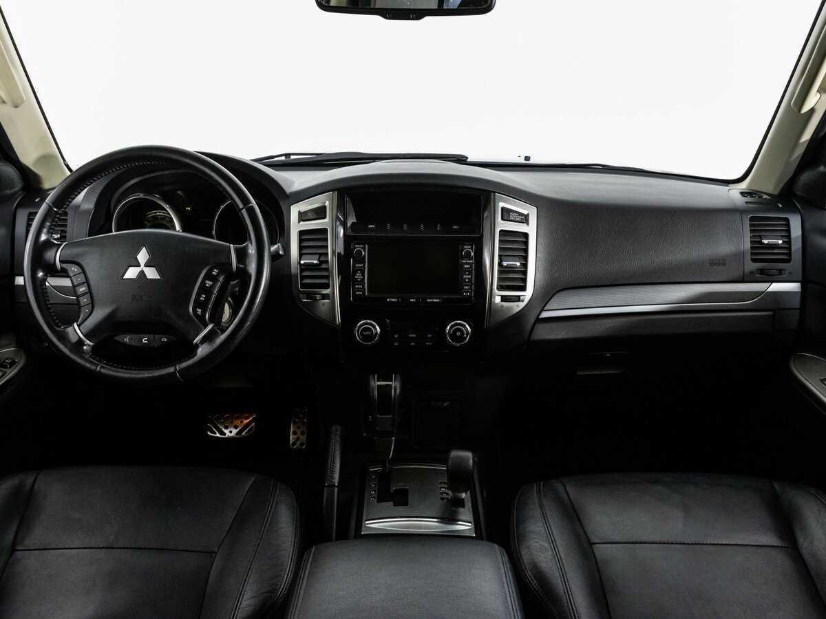 Mitsubishi Pajero 2014 года с пробегом. Фото: #7