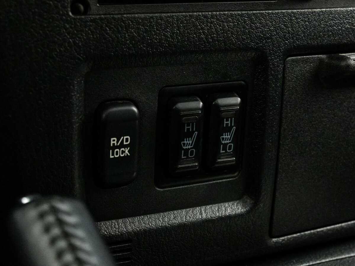 Mitsubishi Pajero 2014 года с пробегом. Фото: #17