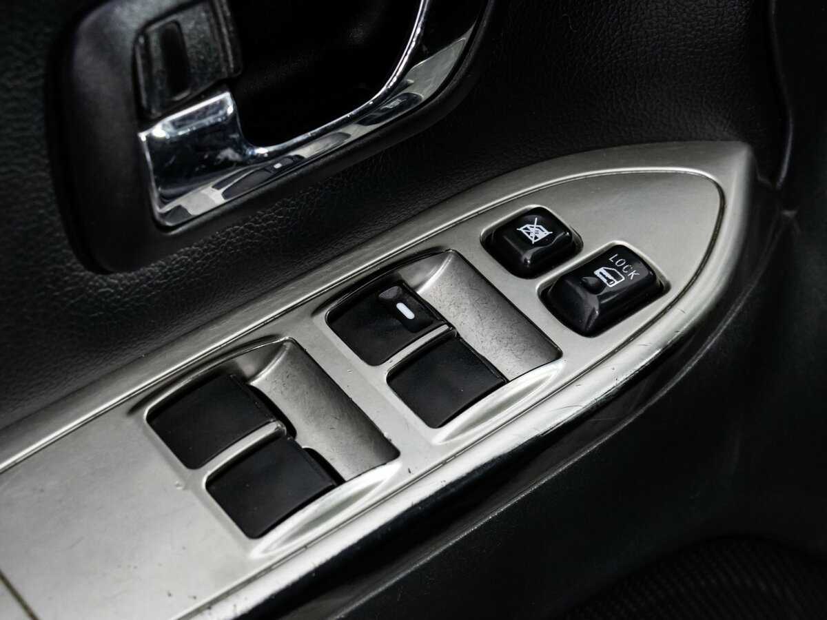 Mitsubishi Pajero 2014 года с пробегом. Фото: #19