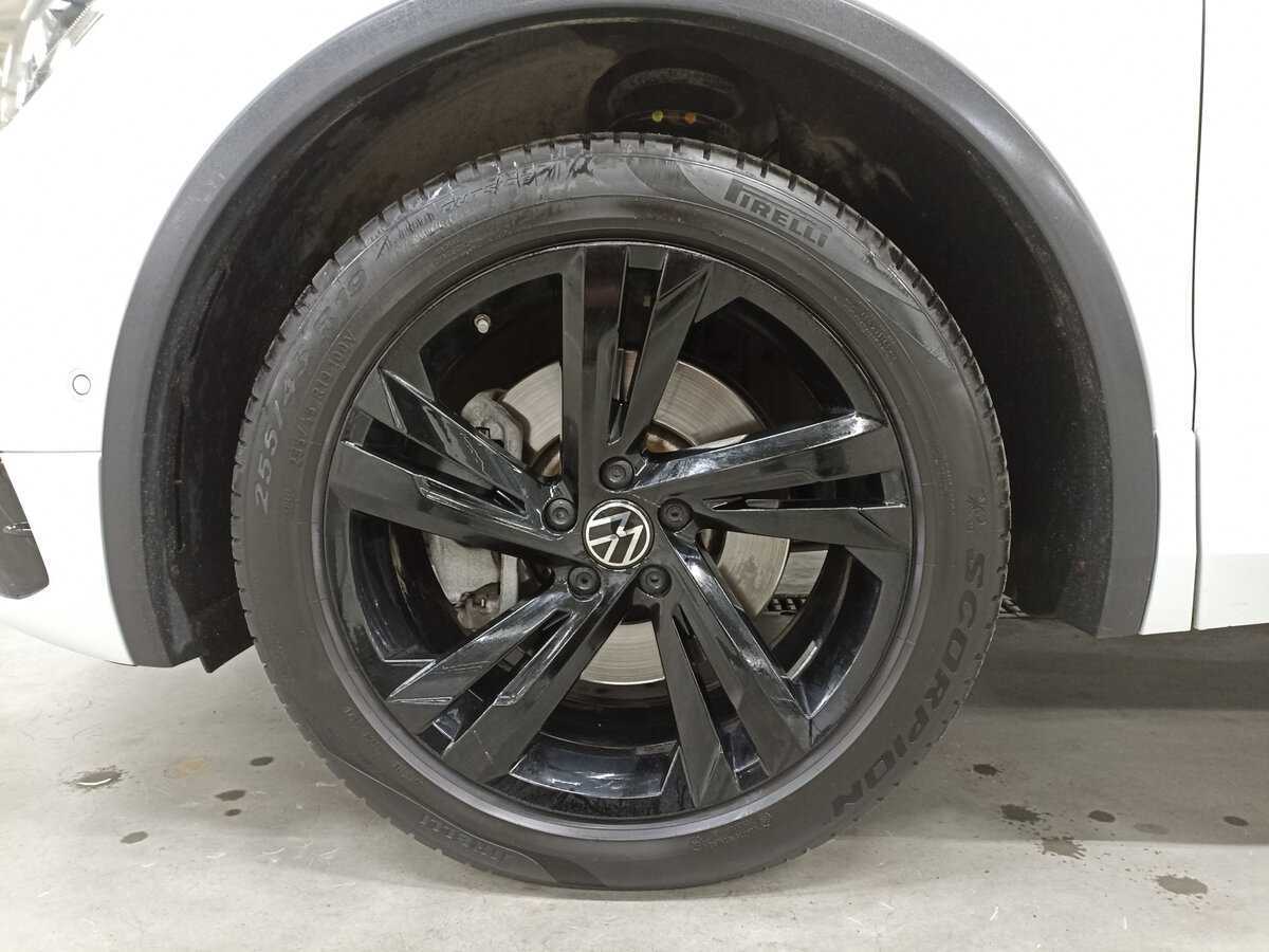 Volkswagen Tiguan 2021 года с пробегом. Фото: #17