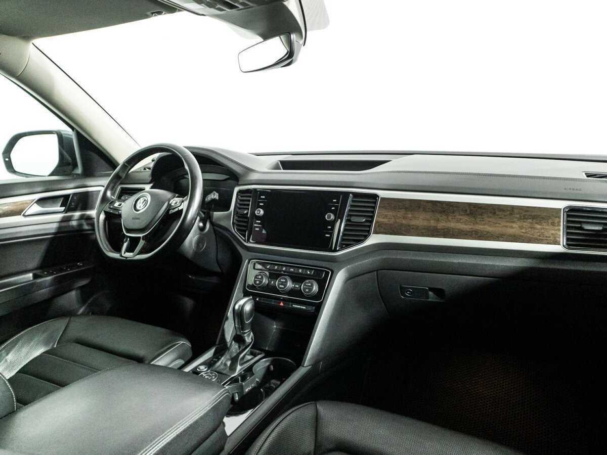 Volkswagen Teramont 2018 года с пробегом. Фото: #6