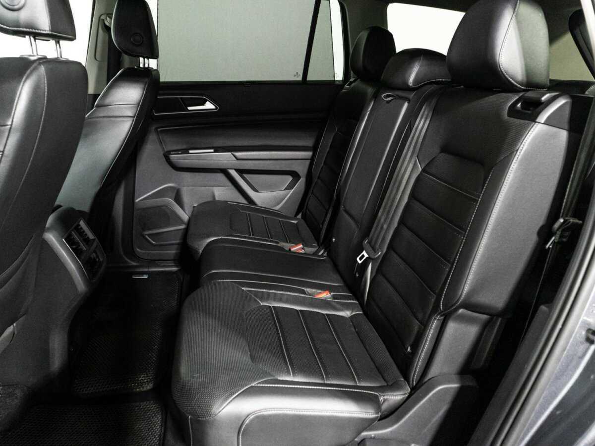Volkswagen Teramont 2018 года с пробегом. Фото: #7