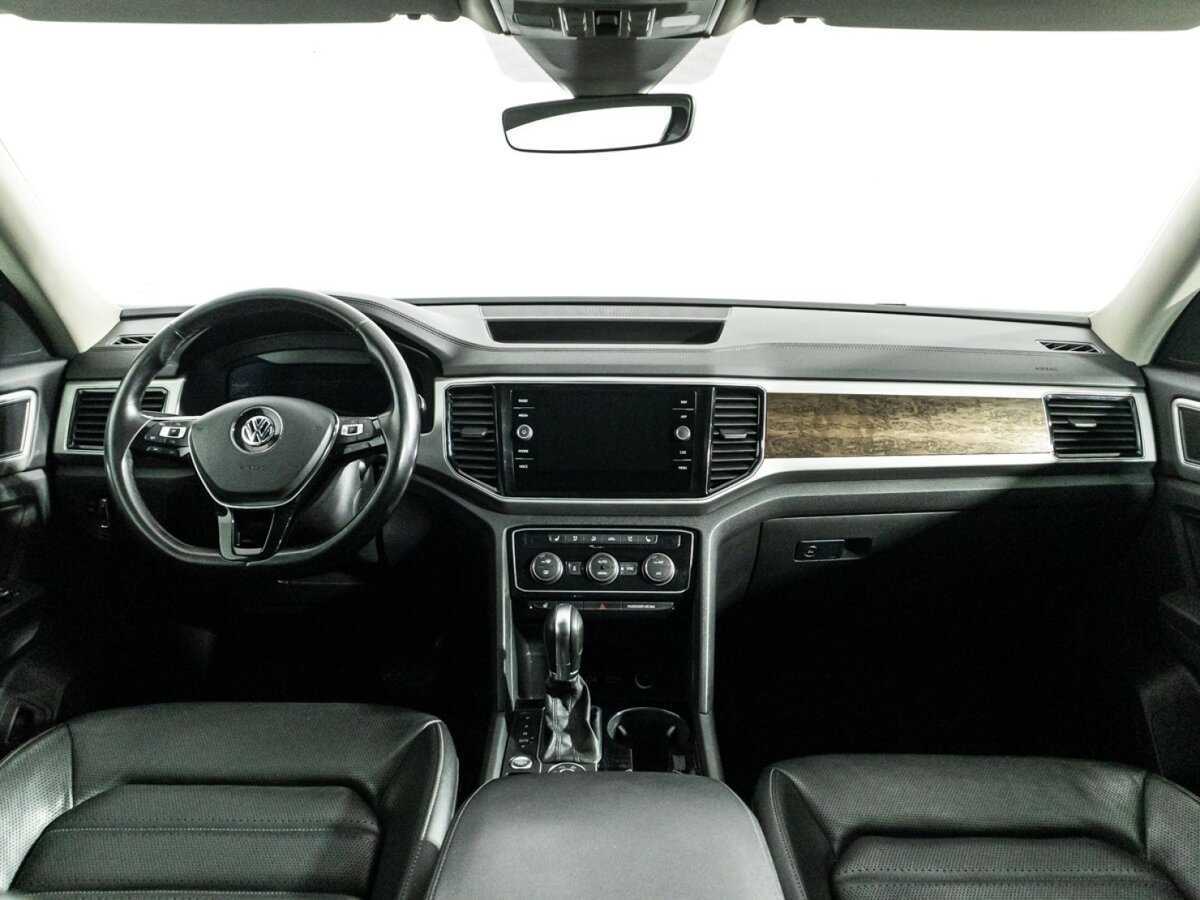 Volkswagen Teramont 2018 года с пробегом. Фото: #10