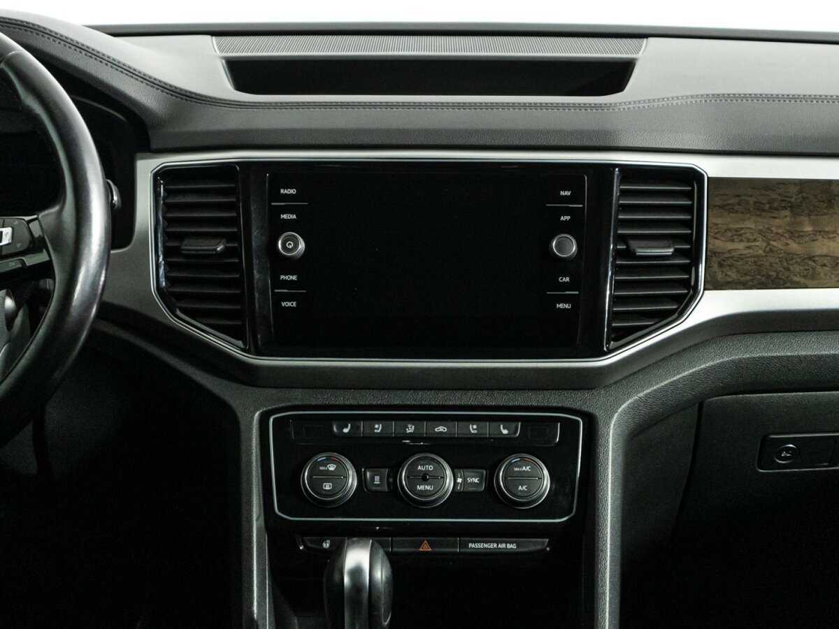 Volkswagen Teramont 2018 года с пробегом. Фото: #11