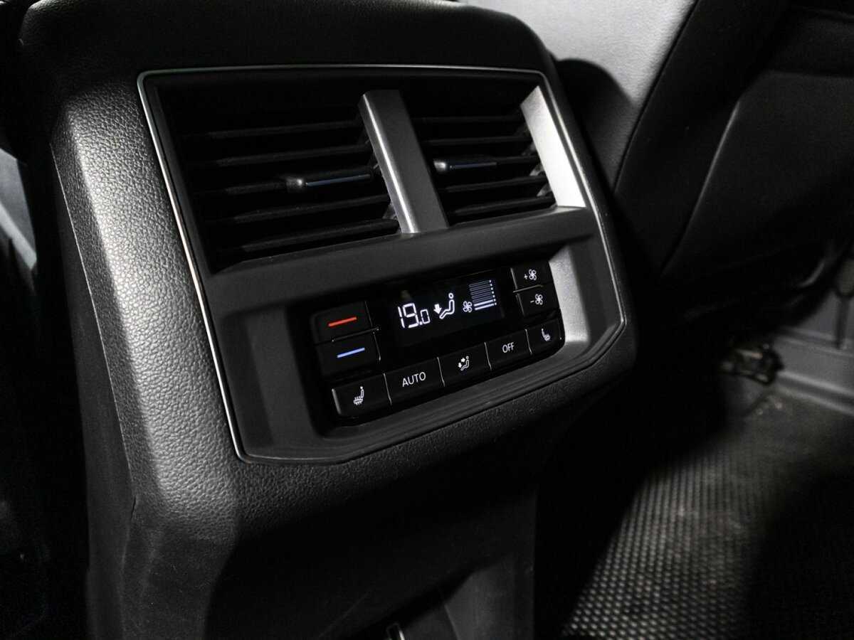 Volkswagen Teramont 2018 года с пробегом. Фото: #16