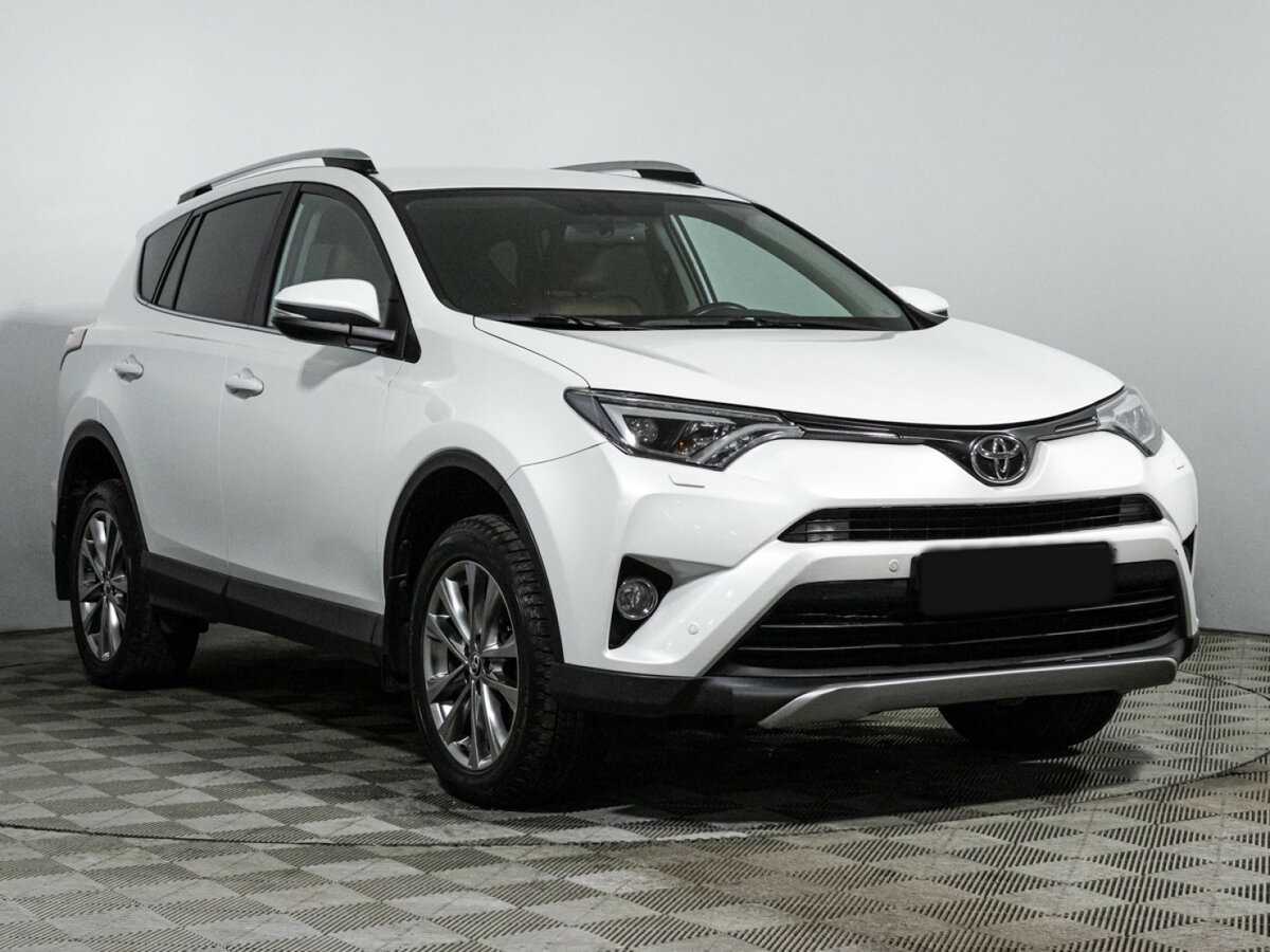 Toyota RAV4 2019 года с пробегом. Фото: #2