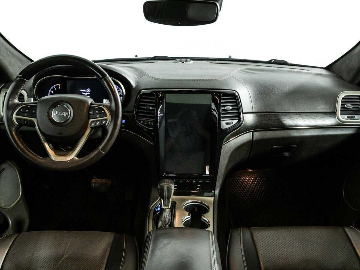 Jeep Grand Cherokee 2017 года с пробегом. Фото: #12