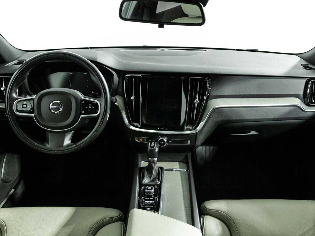 Volvo V60 Cross Country 2019 года с пробегом. Фото: #12