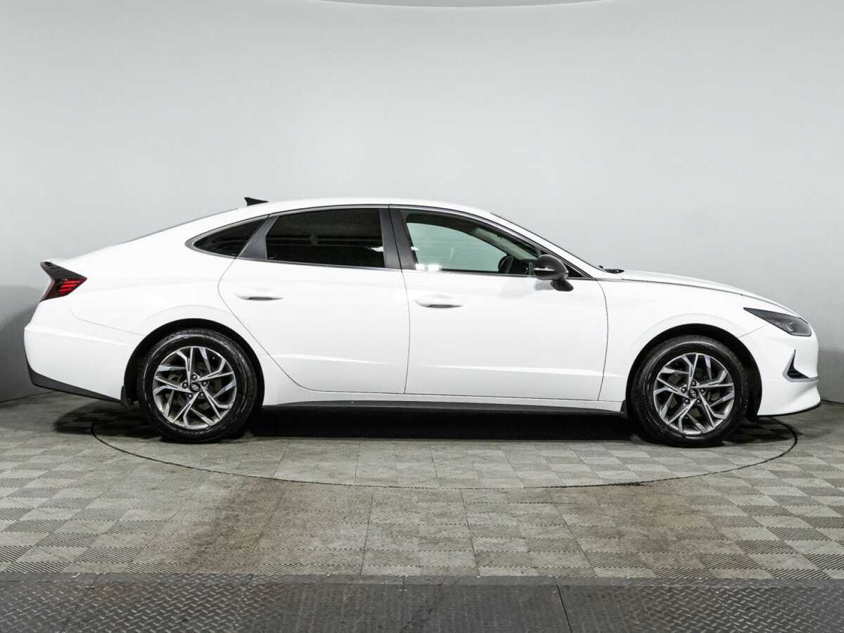 Hyundai Sonata 2021 года с пробегом. Фото: #3