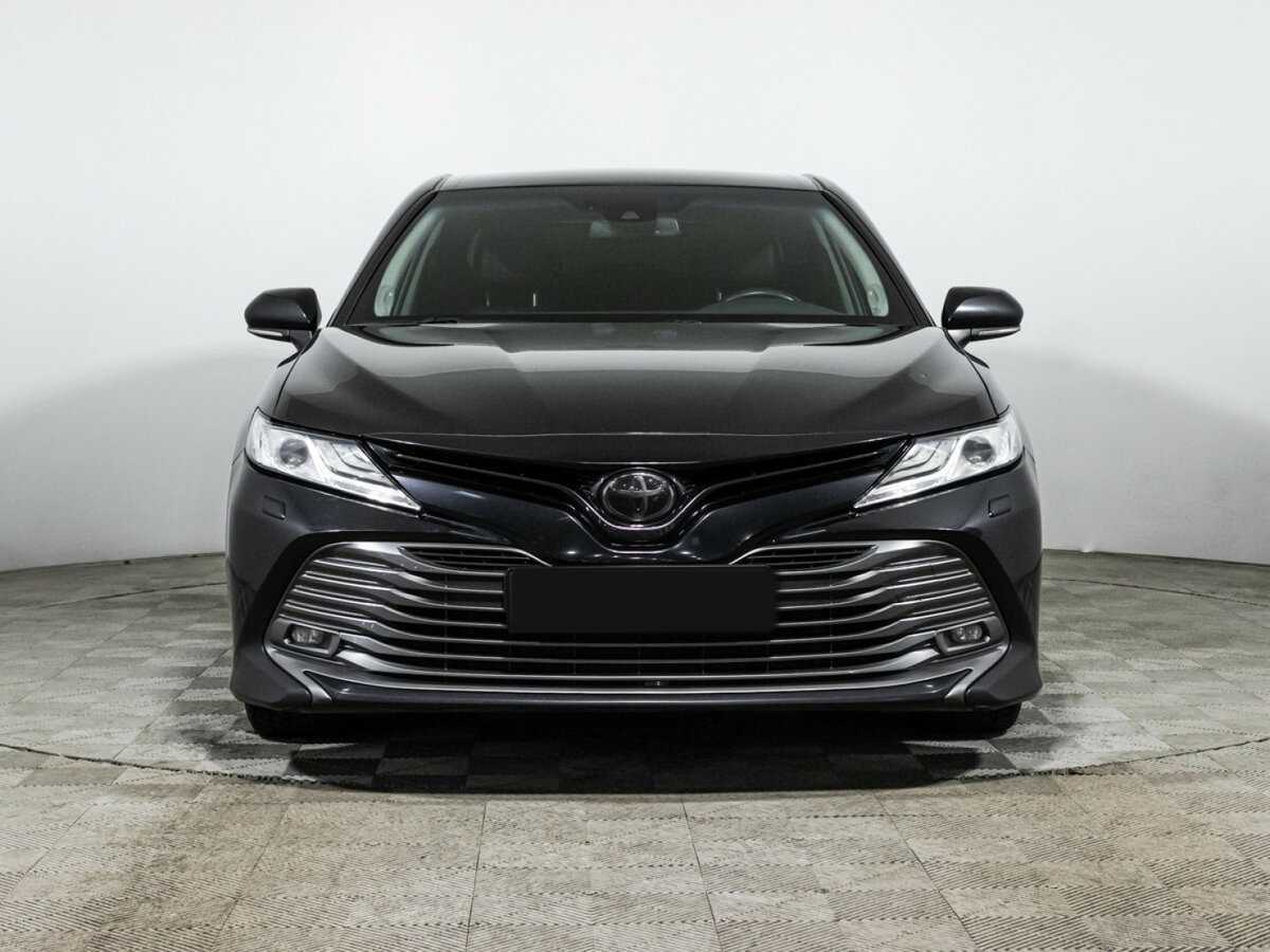 Toyota Camry 2020 года с пробегом. Фото: #1