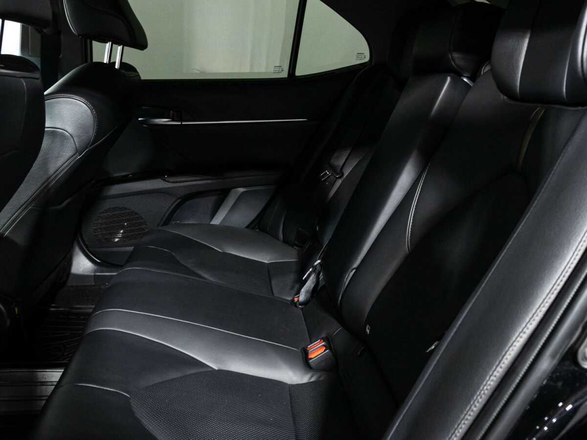 Toyota Camry 2020 года с пробегом. Фото: #9