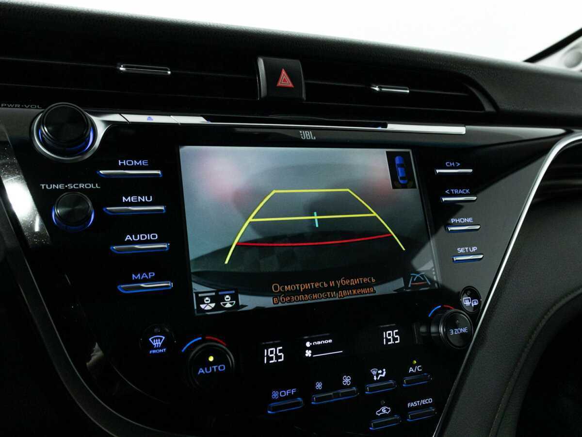 Toyota Camry 2020 года с пробегом. Фото: #15
