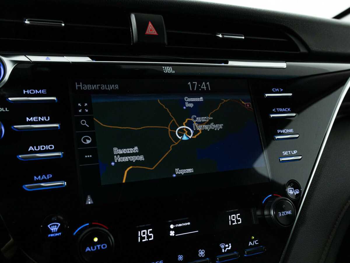 Toyota Camry 2020 года с пробегом. Фото: #17