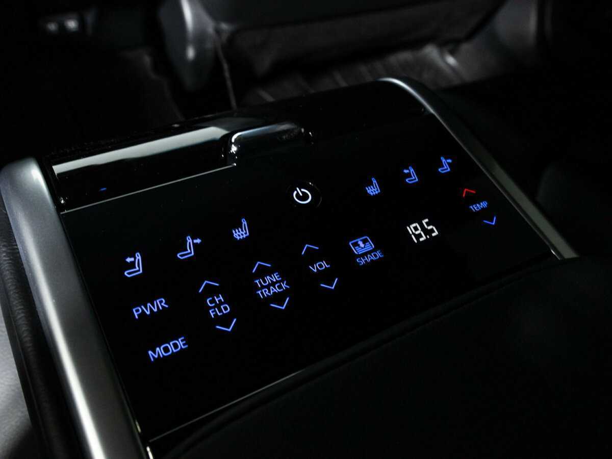 Toyota Camry 2020 года с пробегом. Фото: #22