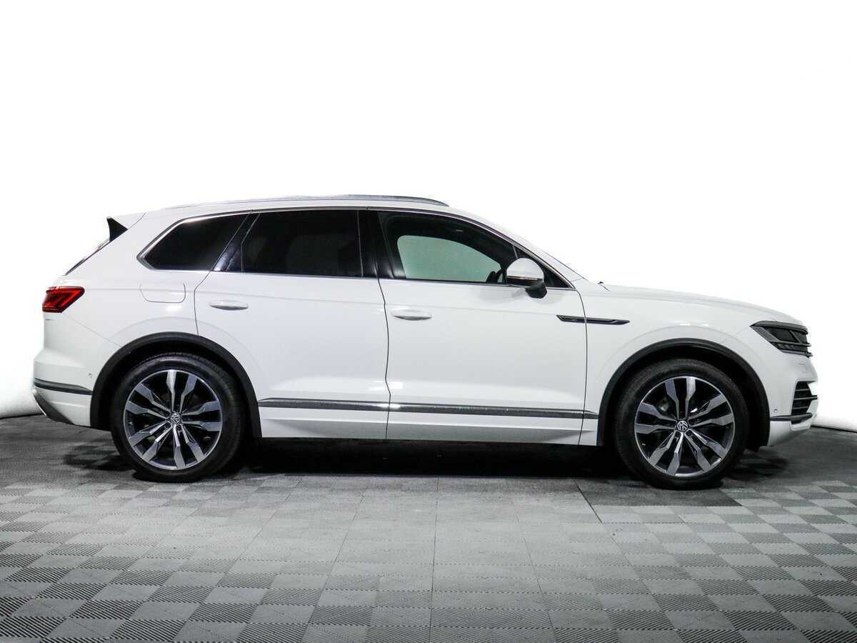 Volkswagen Touareg 2019 года с пробегом. Фото: #3