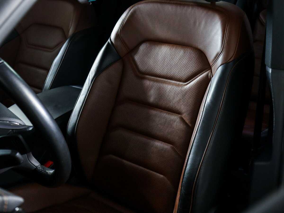 Volkswagen Touareg 2019 года с пробегом. Фото: #20