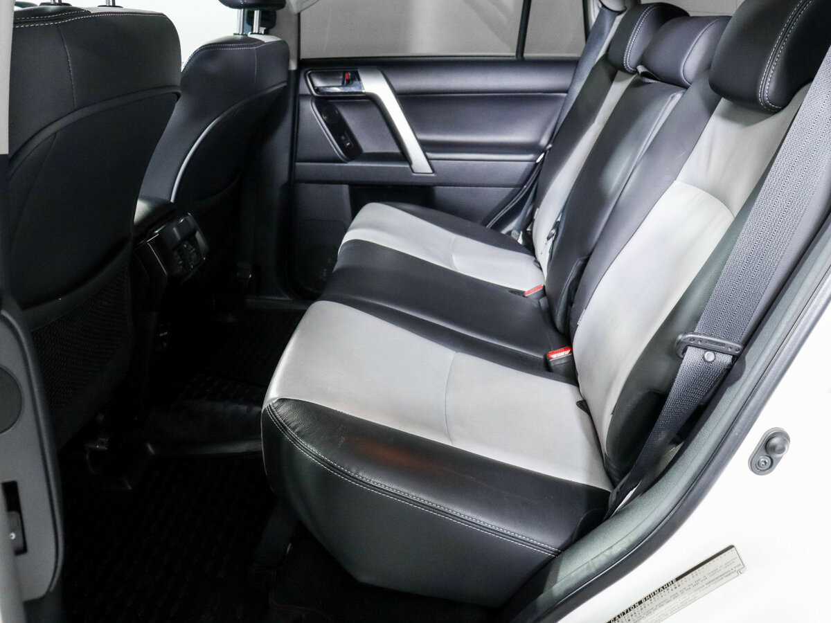 Toyota Land Cruiser Prado 2014 года с пробегом. Фото: #6