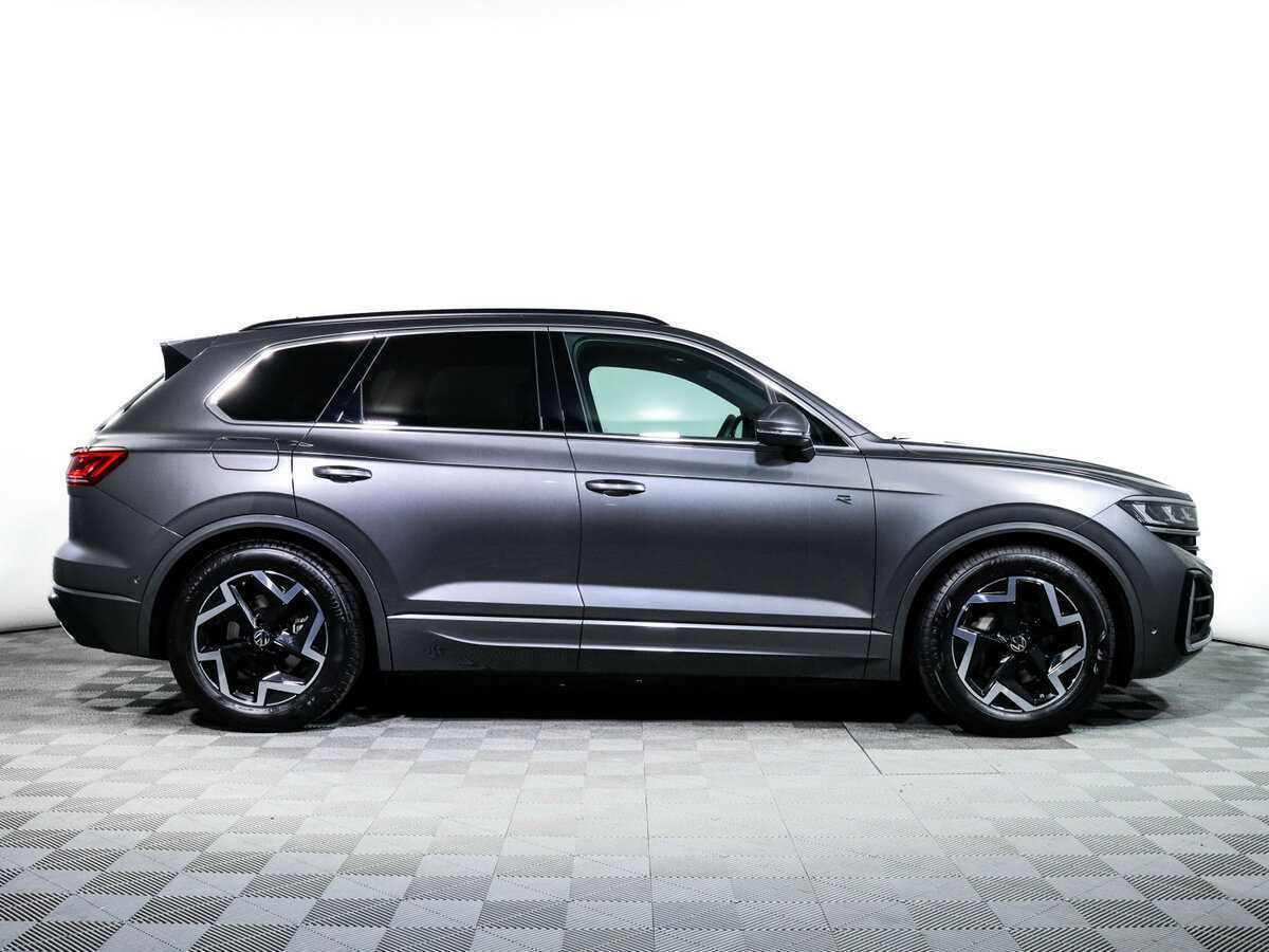 Volkswagen Touareg 2023 года с пробегом. Фото: #3