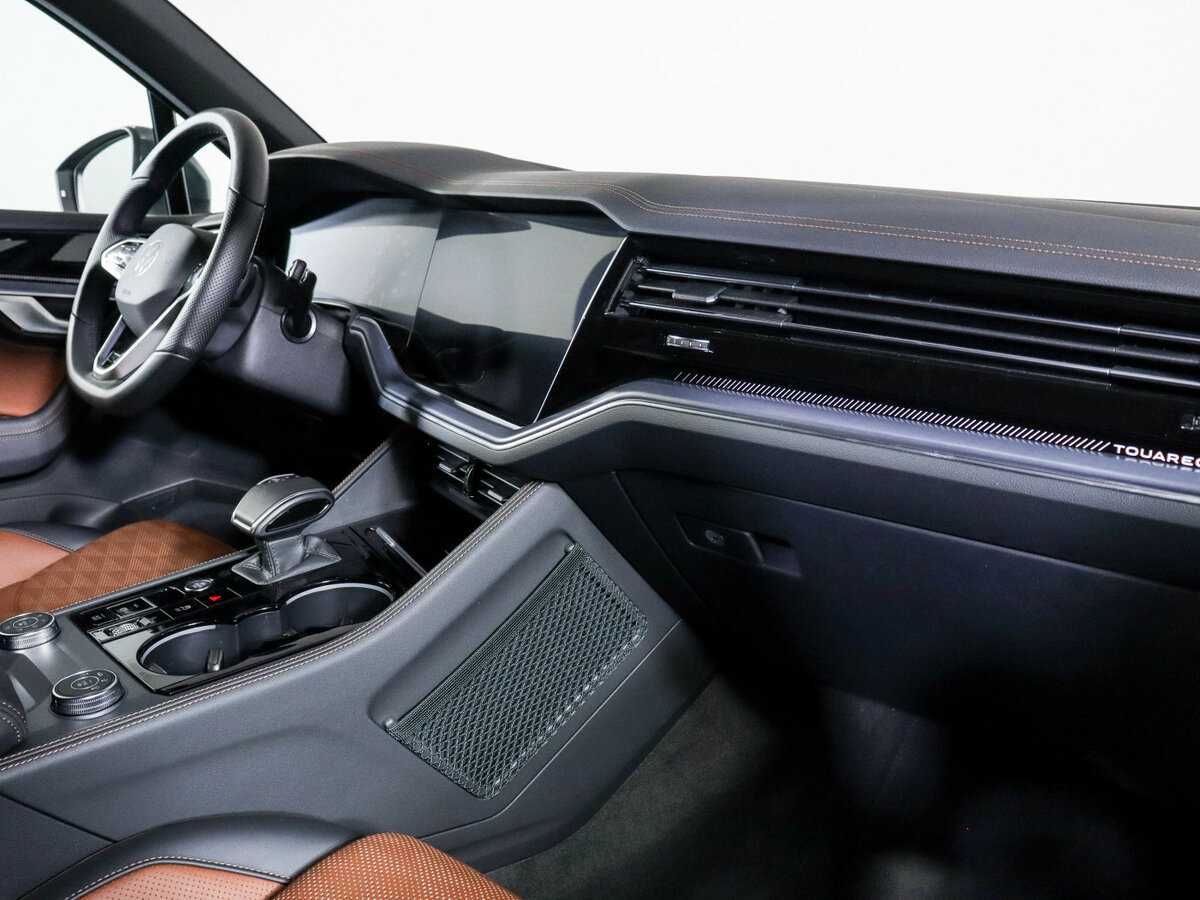 Volkswagen Touareg 2023 года с пробегом. Фото: #8