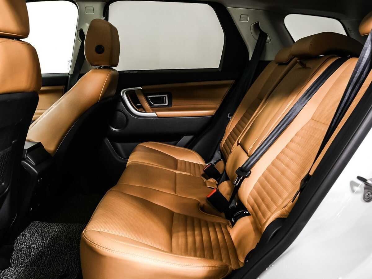 Land Rover Discovery Sport 2018 года с пробегом. Фото: #12