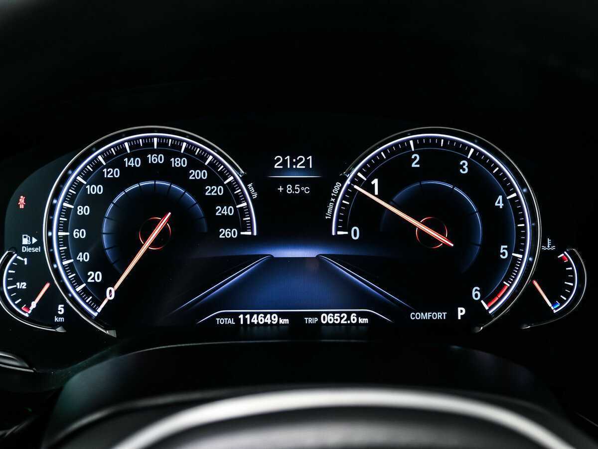 BMW 5 серии 2018 года с пробегом. Фото: #9